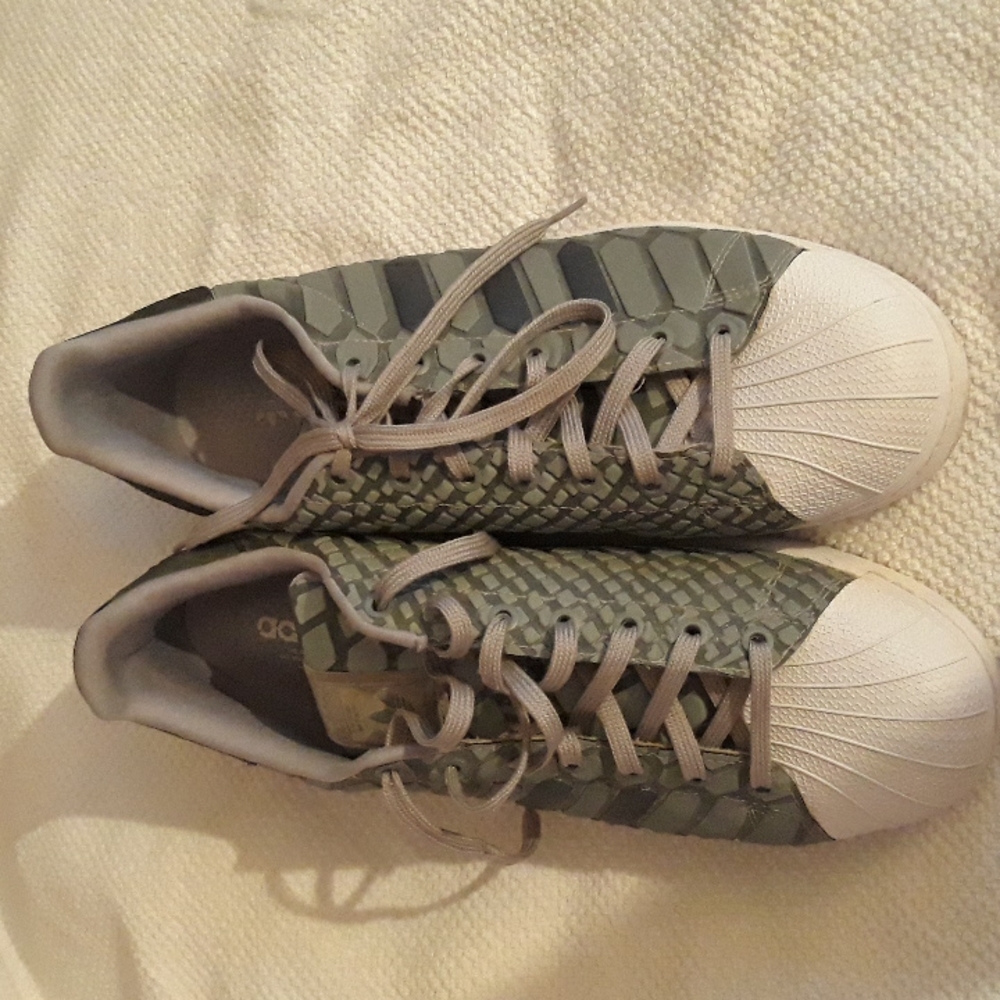 SUPERSTAR (((XENO))) ADIDAS SIZE 12